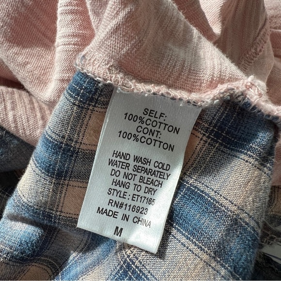EASEL Long Sleeve Pocket tee Plain Front Pink Blue Plaid Back Size Medium - Picture 4 of 6